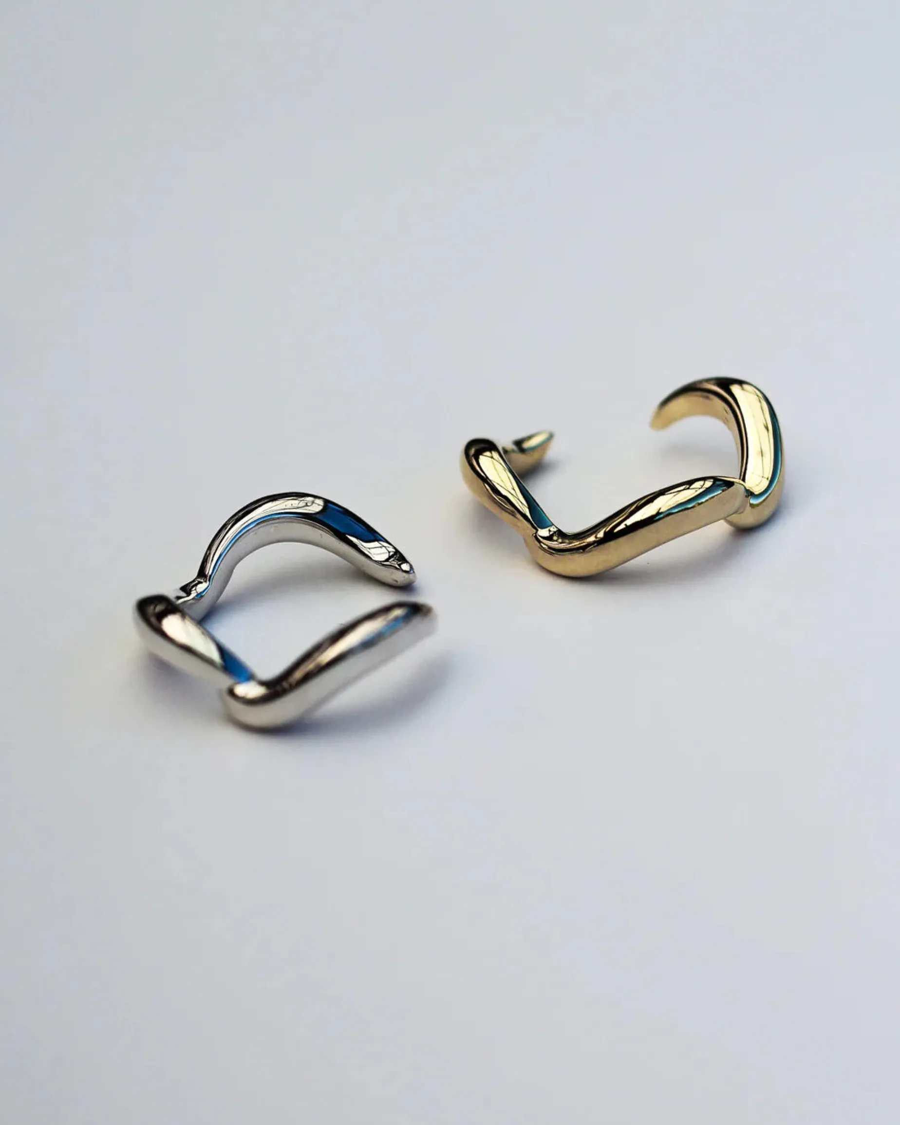 F&H STUDIOS Wave Ear Cuff SILVER