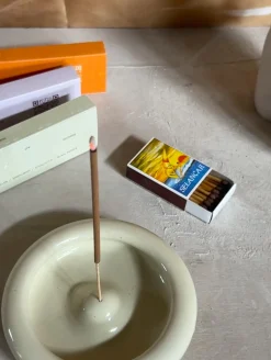 IN TIME Riak Ceramic Incense Holder