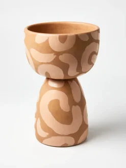 JONES & CO Chima Pedestal Planter
