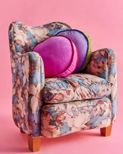 KIP & CO Velvet Pea Cushion PINK AMBITION