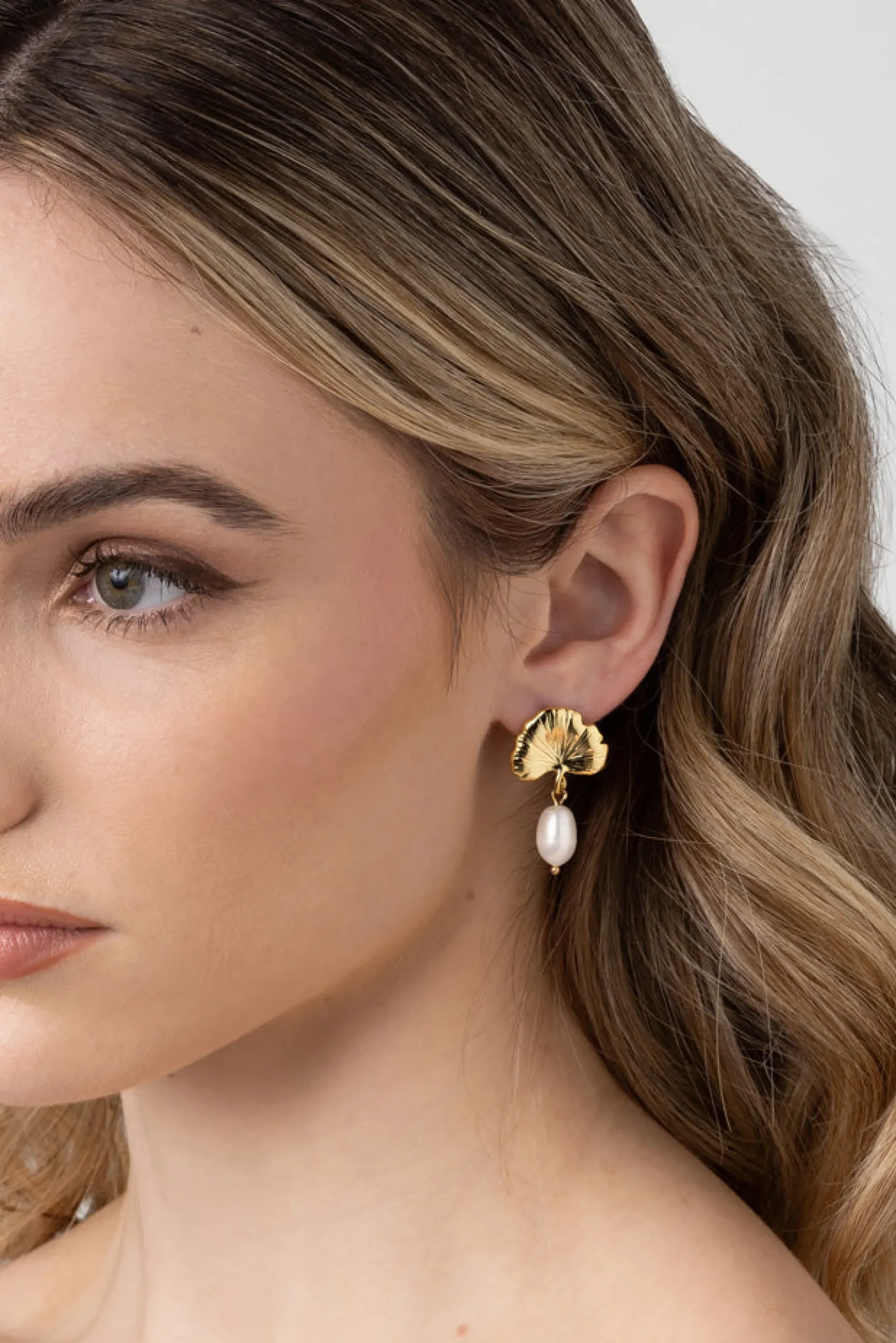 LIBERTE Sierra Pearl Earring GOLD
