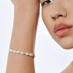 LINDA Paperclip Baroque Pearl Bracelet GOLD