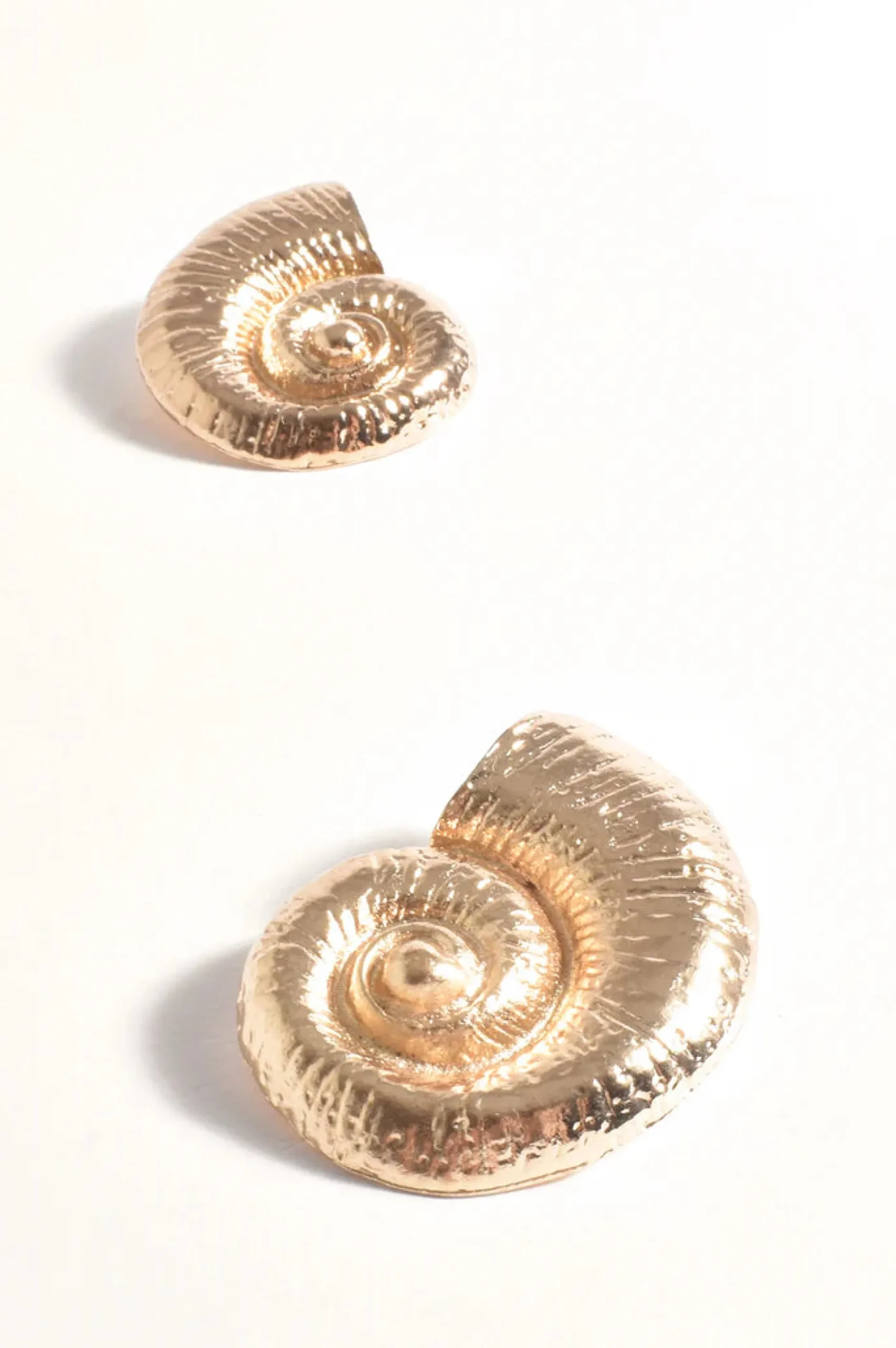 Spiral Shell Event Earrings GOLD