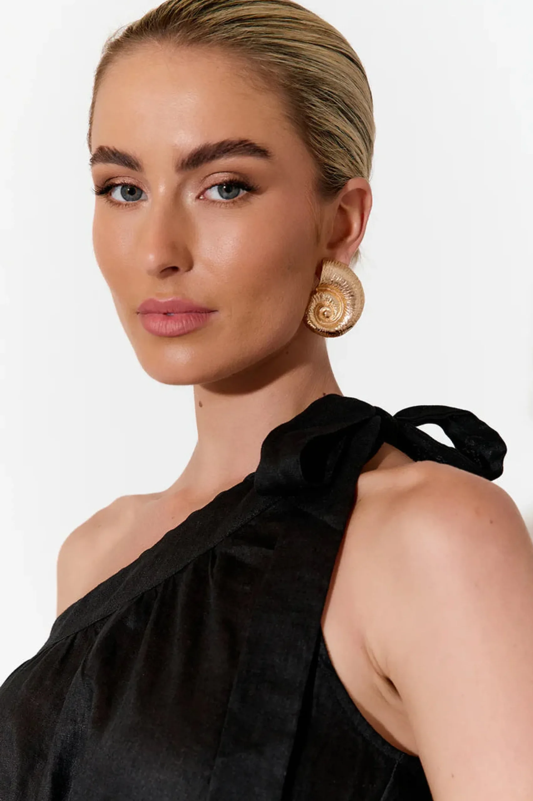 Spiral Shell Event Earrings GOLD